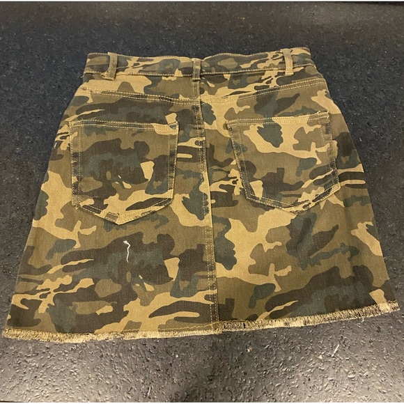 CAMO DENIM SKIRT - Picture 4 of 5